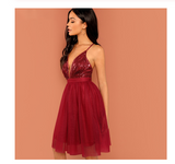 Spaghetti Straps V Neck Burgundy Tulle Homecoming Dresses with Sequins Prom Dresses