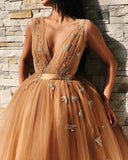 Ball Gown Tulle V Neck Homecoming Dresses with Appliques, Short Prom STI15620