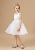 Sleeveless Ivory V-neck Tulle Satin Flower Girl Dresses With Bowknot