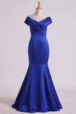 2024 Prom Dresses Off The Shoulder Satin Mermaid Dark Royal Blue Sweep PLDZD9FK