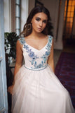 Romantic Sleeveless A Line Appliques Sweep Train Tulle Backless Prom Dresses