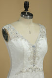 2024 Lace Wedding Dresses Mermaid V Neck With Beading PY5KDZRN