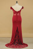 2024 Off The Shoulder Prom Dresses Mermaid Sweep Train With Applique Sweep PYQ5KC4Q