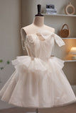 Stunning Ivory Spaghetti Straps Beading Tulle Short Homecoming Dresses