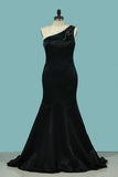 2024 One Shoulder Prom Dresses Satin With Beading Mermaid PQTTZXTY