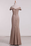 2024 Off-The-Shoulder Sheath Floor-Length Elastic Satin P9KRNH5R