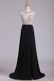 2024 Black Scoop Prom Dresses Sheath With Beading And Slit P5TZ681T