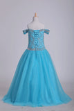 2024 Flower Girl Dresses Boat Neck With Beading Tulle Floor P8C9J3T6