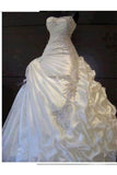 Wedding Dresses Sweetheart Taffeta With Ruffles And Beads P7JYJYR1