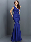 Trumpet/Mermaid V-neck Hand-Made Flower Sleeveless Long Taffeta Bridesmaid Dresses TPP0005170