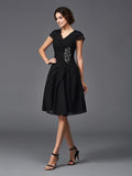 A-Line/Princess V-neck Beading Sleeveless Short Chiffon Mother of the Bride Dresses TPP0007288