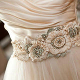 High Quality Ball Gown Ruffles Pink Sweetheart Wedding Dress Waist with Handmade Flowers